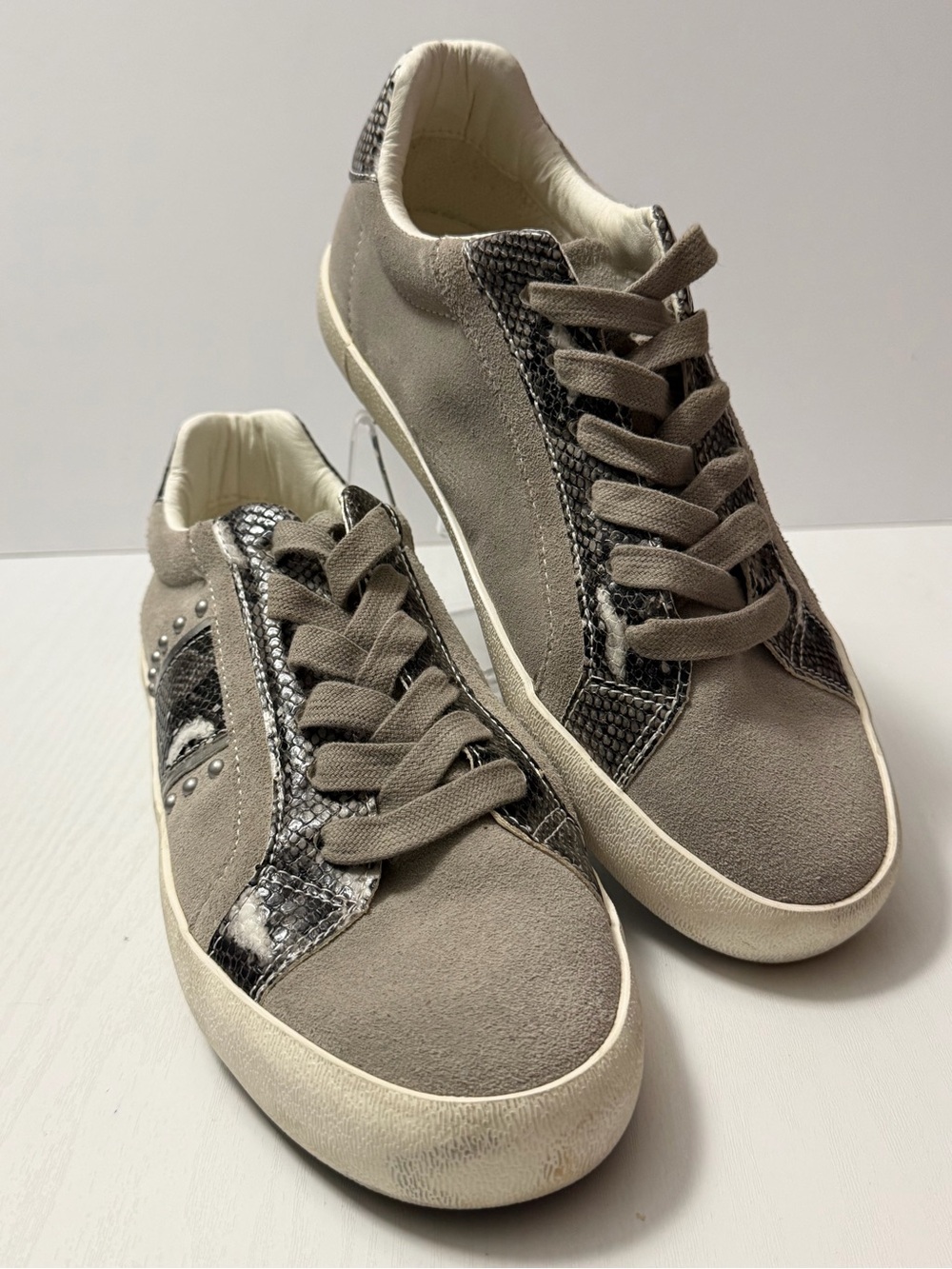 Blondo Waterproof Snake Print Sneakers 9M Taupe Grey Quiet Luxury Streetwear